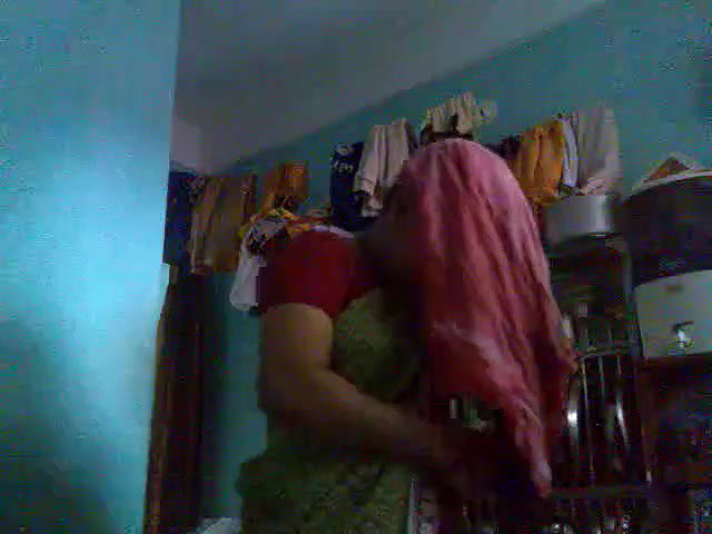 lucknow housewife caught naked