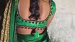 desi bhabhi saree me chudwane ke liye taiyar thi