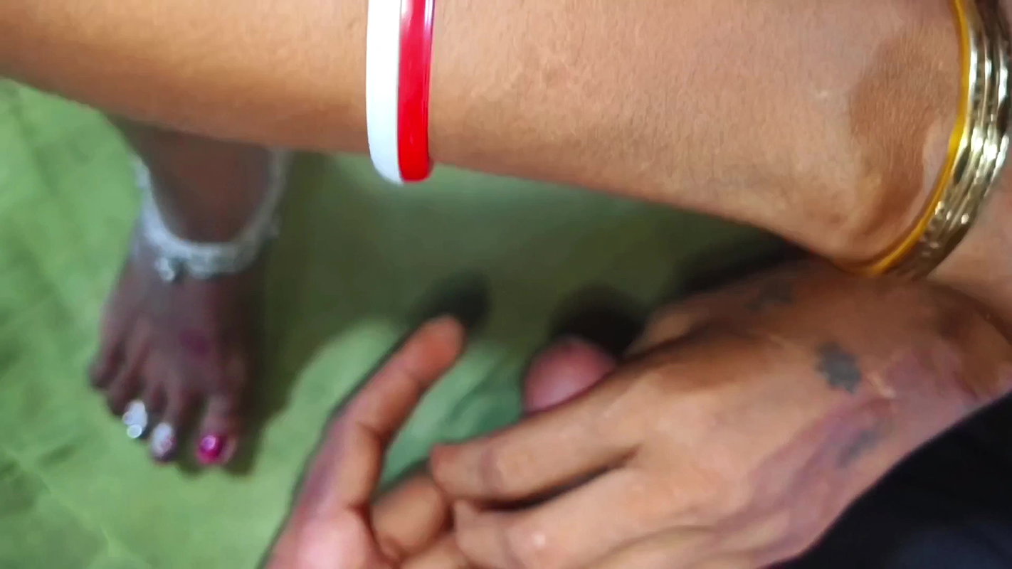Desi indian bhojpuriya andaj me husband wife ki jabrdast hardcore sex videos (hindi audio)