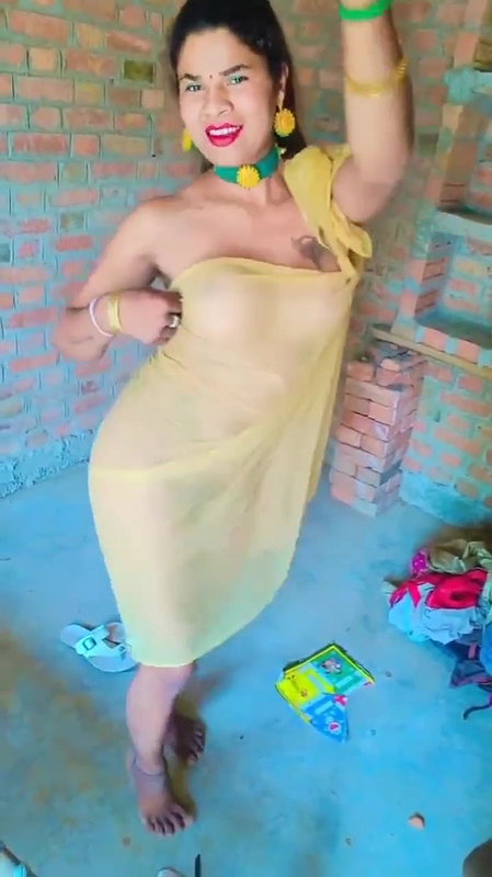 Rand Nude dance video-19