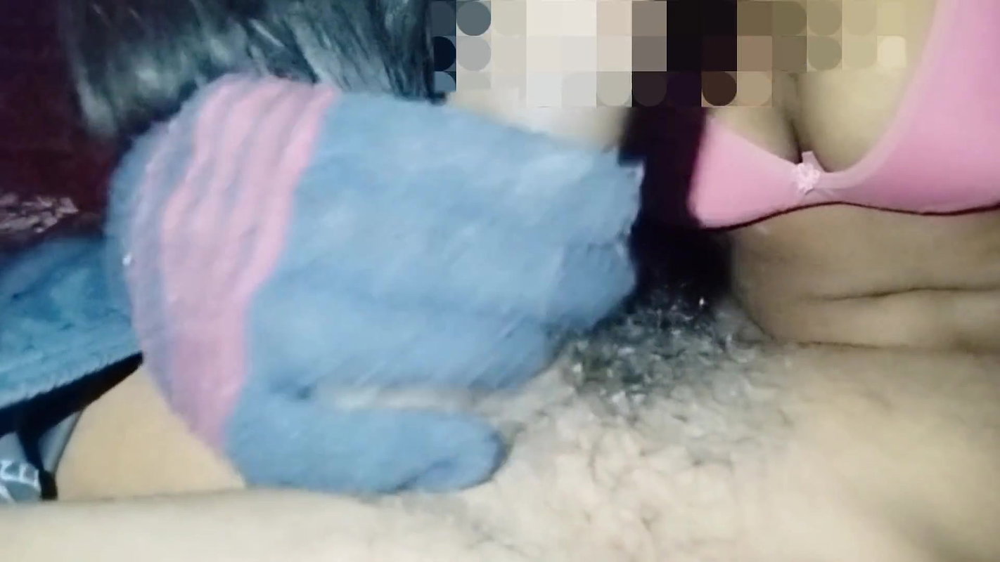 new hot sex boudi Mukhe Niya Mal Fele Dilo