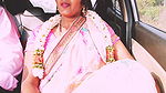 Indian car sex pink sari bhabi try to move with a boy’s friend. Telugu FirTy Talks.
