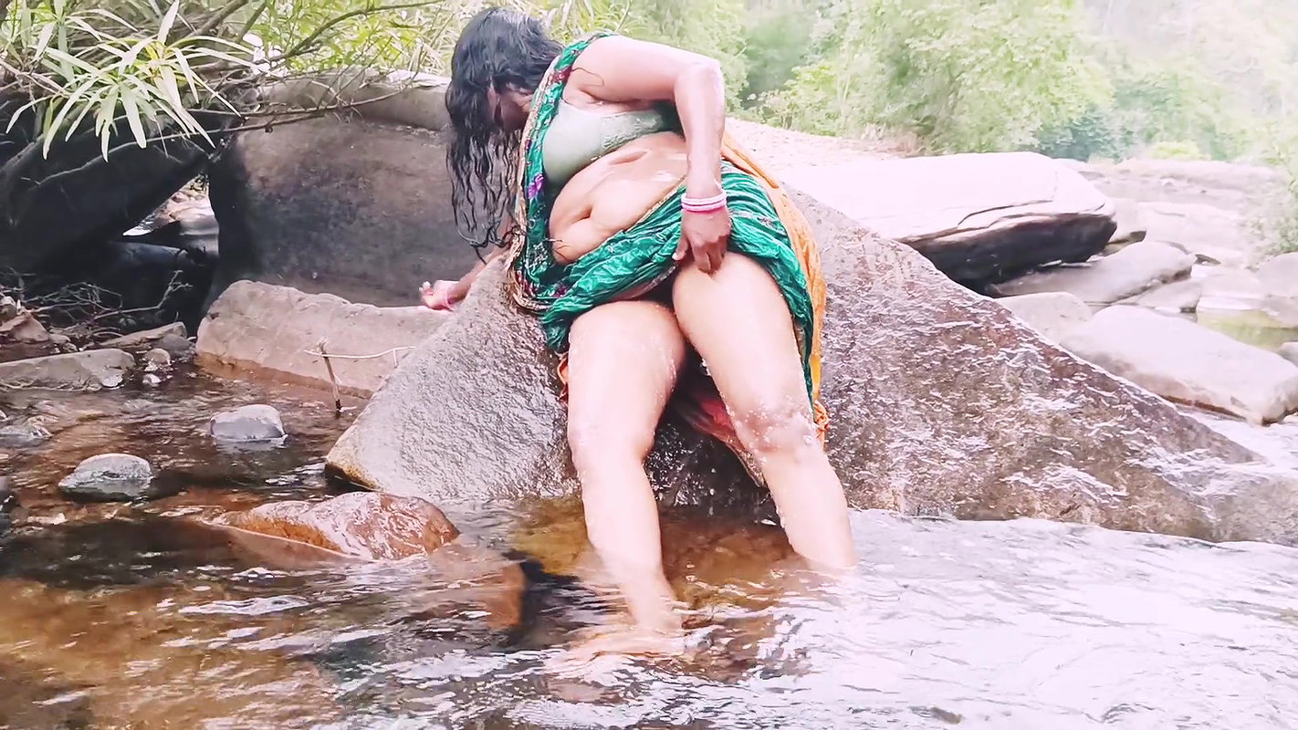 Silk aunt in the fresh air Sex in the waterfall of Telugu Dirty conversations.