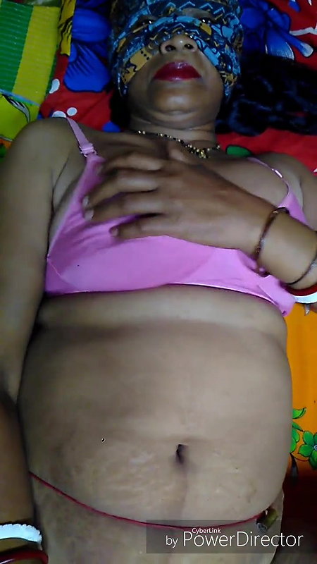 Bhabhi Dildo fucking