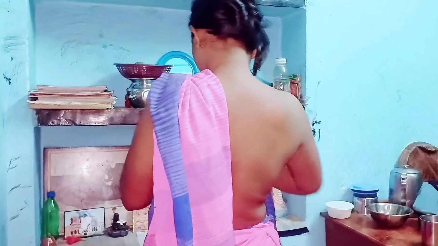 kissed my pussy, fucked me naked, enjoyed it India village style xxx videos