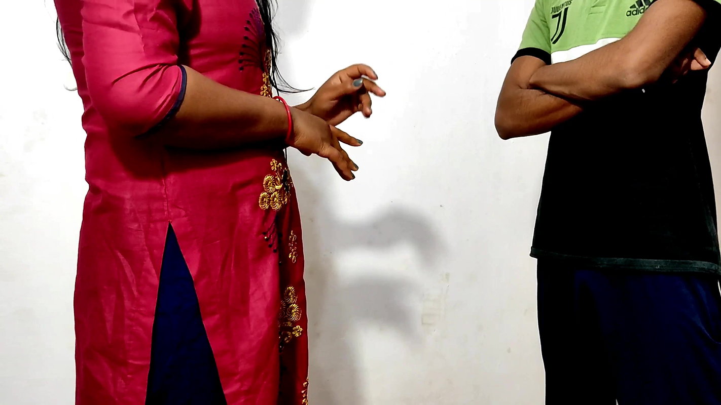 College girl ne Phone karke ladka bulakar apni chut chudai or pussy’s thirst quenched