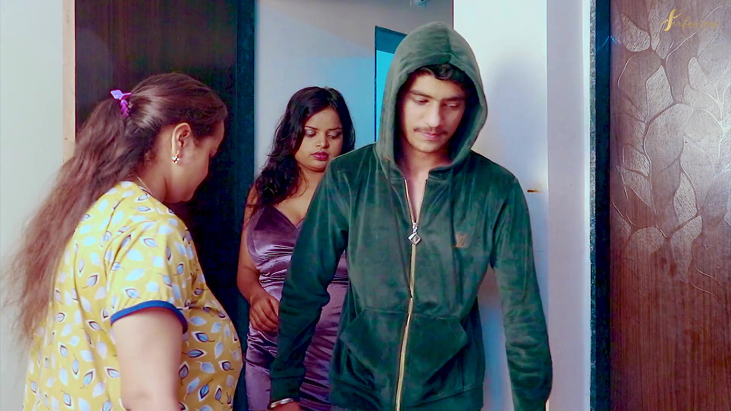 Desi Indian bhabhi taught her two strangers How to do sex