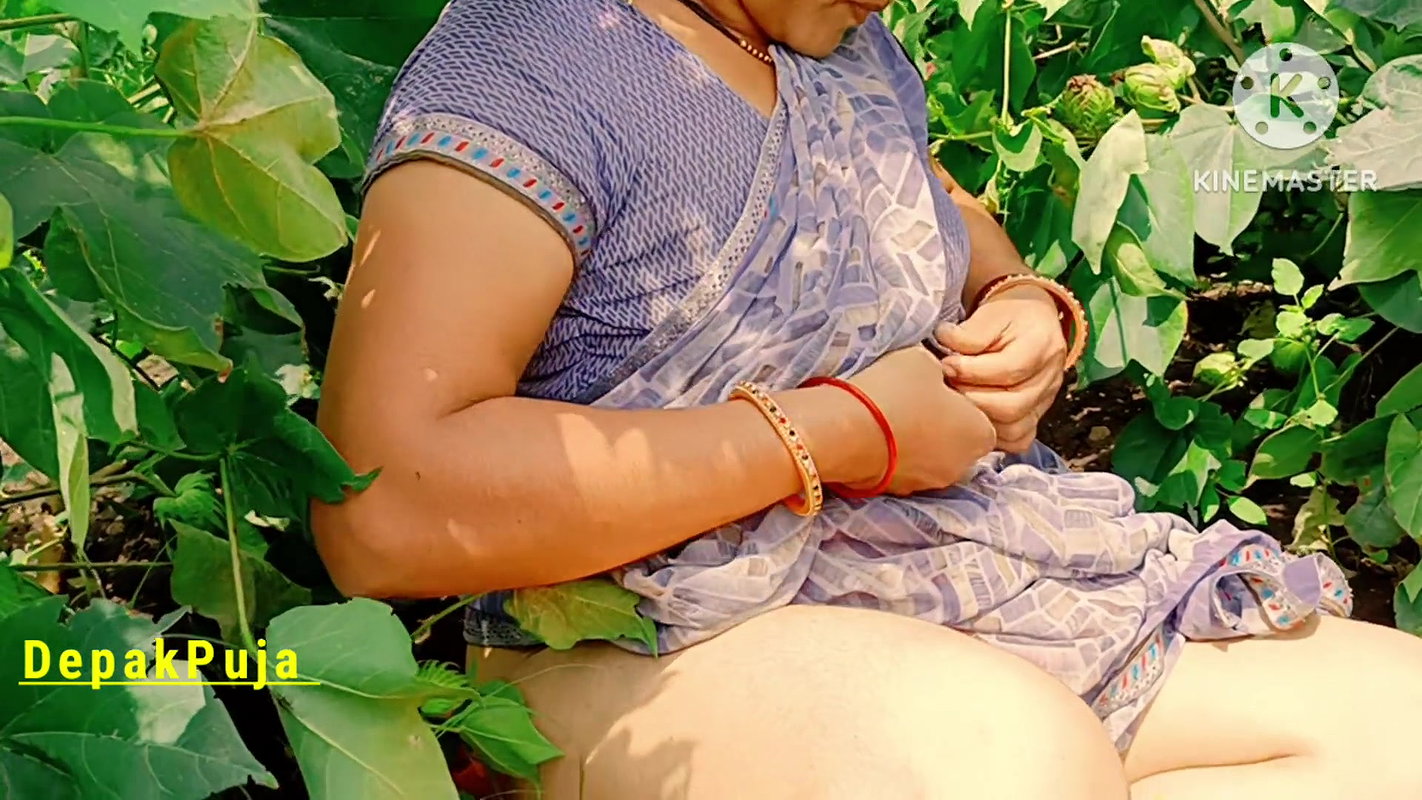 Indian village Desi girl friend and boyfriend cotton farm Sex Girl friend is very nice boobs and pussy 2munt out water part 02
