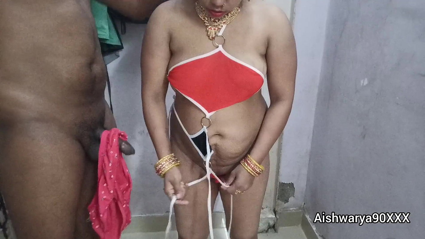 Indian xxx Desi Hot Aishwarya Bhabhi Ke Refuse Karte Devar Ji Ne Catch Ke Chod Diya. Indian Desi Dirty Hindi Talking BF Video