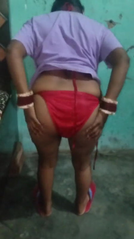 Friend’s wife got to her house Friend’s wife had no one at home and made me forget and scolded me