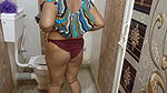 Bhabhi ji bathroom me nangi hoke apni rasile chut ka Pani aapko pilaya