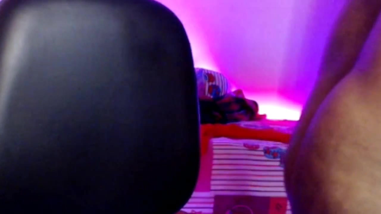 Hot sexy desi solo girl shows her own nipples by pressing her boobs while playing self role in the desire of self sex