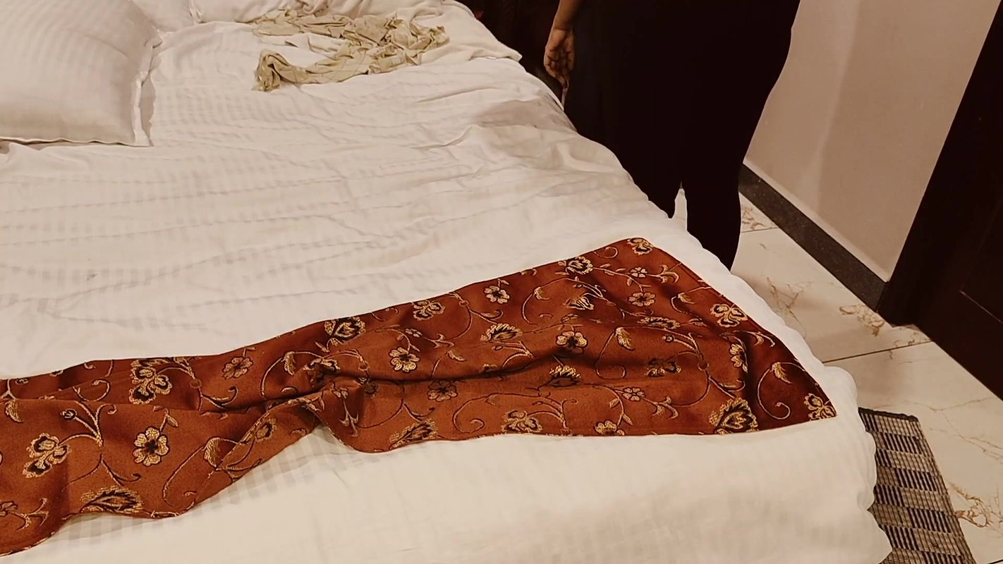 Indian Tamil Girl Dress Changing Infront Of Boy Friend Desi Big Ass