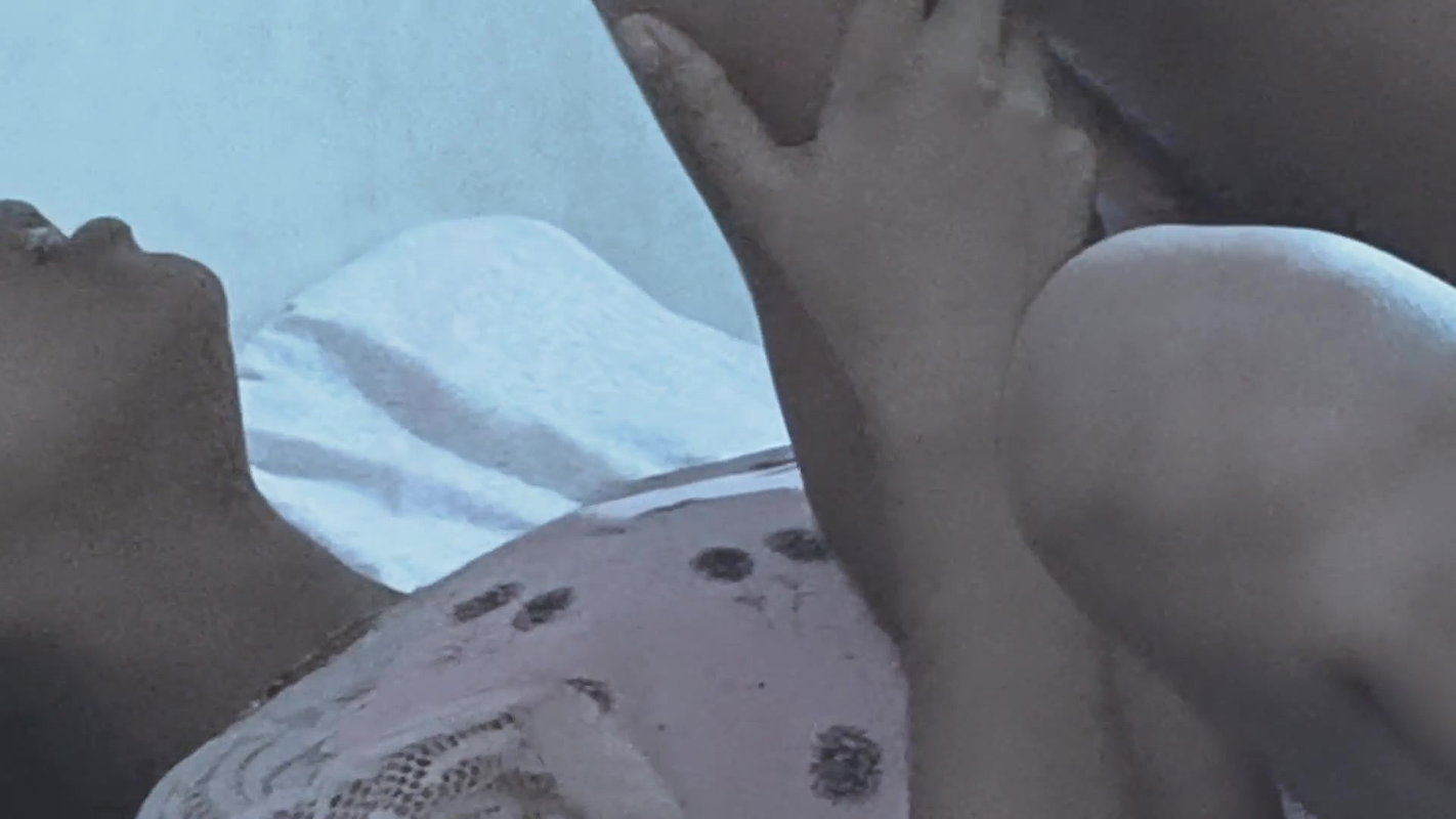 Indian desi sali ko sote dekh jija ne apni pyaas bujhae 18 year old