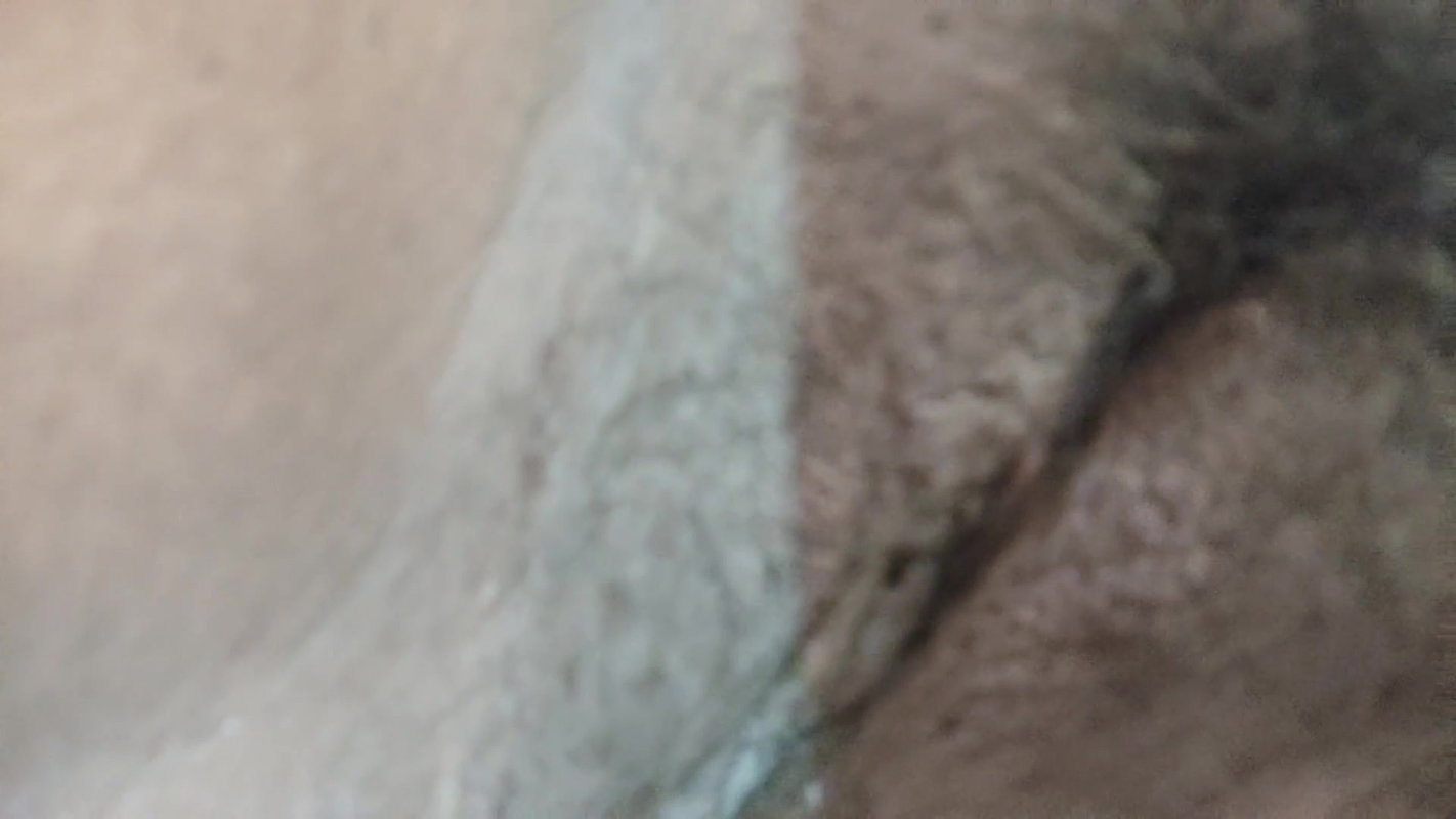 In the heat of youth, sister-in-law masturbated by fingering her naked pussy