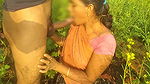 My Indian Bhabhi ko sarso ke khet me lund chusaya, fir dogy style me choda, Hindi me