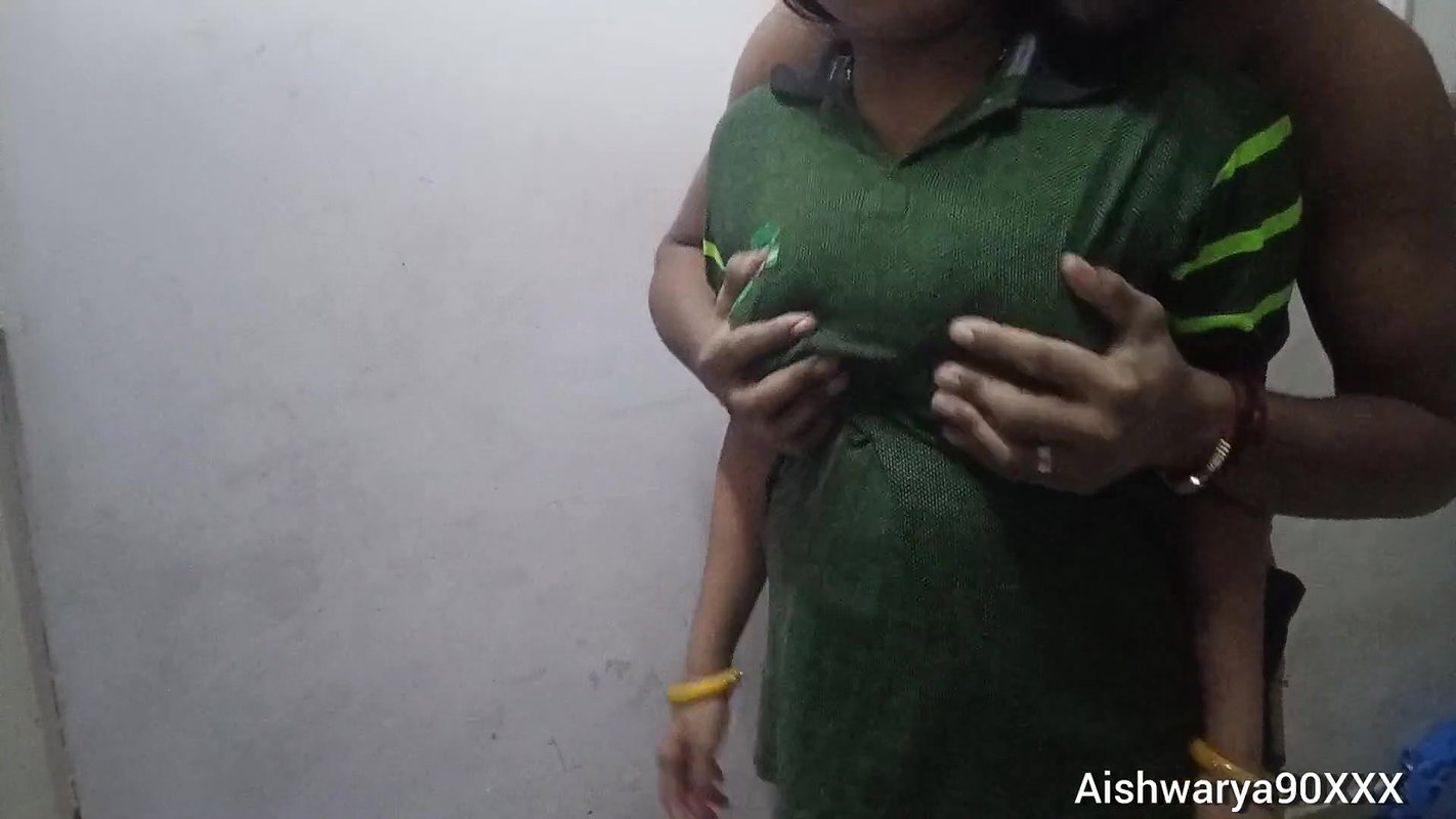 Indian Desi Bhabhi Devar Se Chudwati Hai When Her Husband Is At Work Indian Devar Bhabhi Sex Video