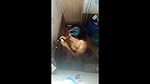 south tamil wife shaving pussy hair while bathing