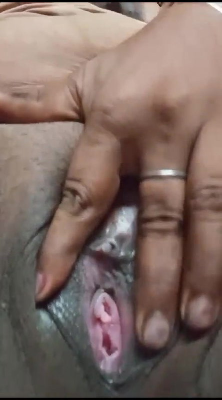 Finger in the pussy