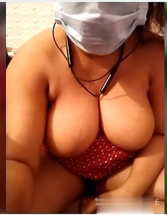 Mallu Bhabhi on Cam Show Hairy Pussy
