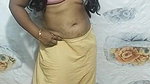 Bhabhi Shows her Boobs