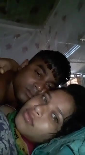 Beautiful village girl fucking with lover