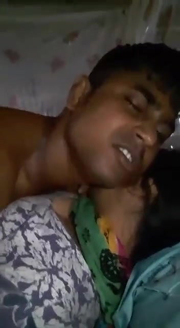 Beautiful village girl fucking with lover
