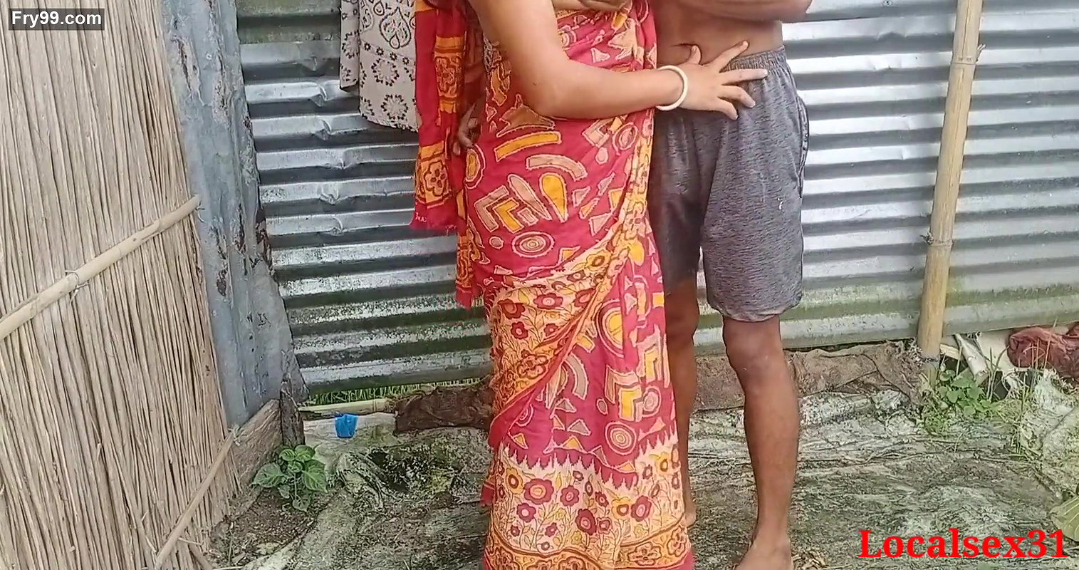 Bengali Bhabi Fuck With A Red Clower Saree with Husband