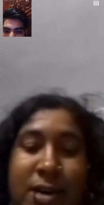 Desi Babe Showing her Pussy to BF on VC