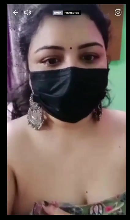 Horny Bhabhi on Tango Prvt Boobs Show Strip Dance Hot