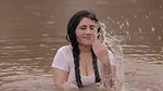 Superb Beauty hot nipls visible