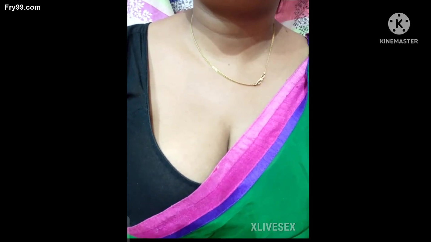 Indian sexy Zoya aunty nude show