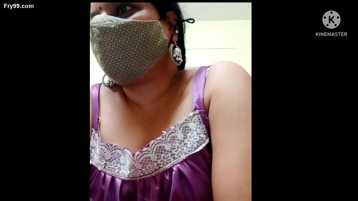 Marathi Divya, aunty on webcam show and dirty talking with nude dance