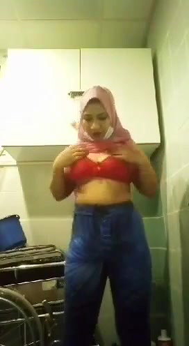 Pk hijabi aunty