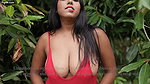 NAARI Magazine Bong Beauty Roohi loose bra with big boobs jiggling
