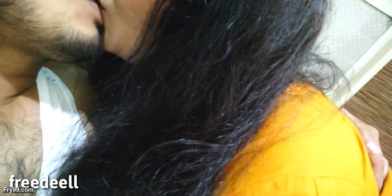 Bhabhi boli Gand mei dalo aj ghar par koi nhi ha