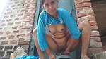 Desi village cute bhabi wnjoy with toy-7