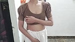 Bhabhi ko paise dekar jabar dasti doodh daba kar pela