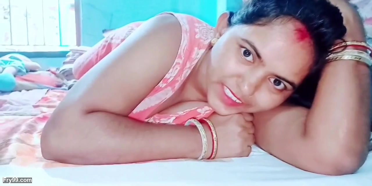 Delhi girl full fun in Her house with her boyfriend