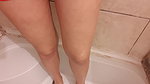 LDEN SHOWER Female Pee Hole Close Up
