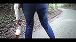 04Drunk girl pising