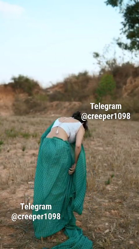 Reshmi outdoor pee full video