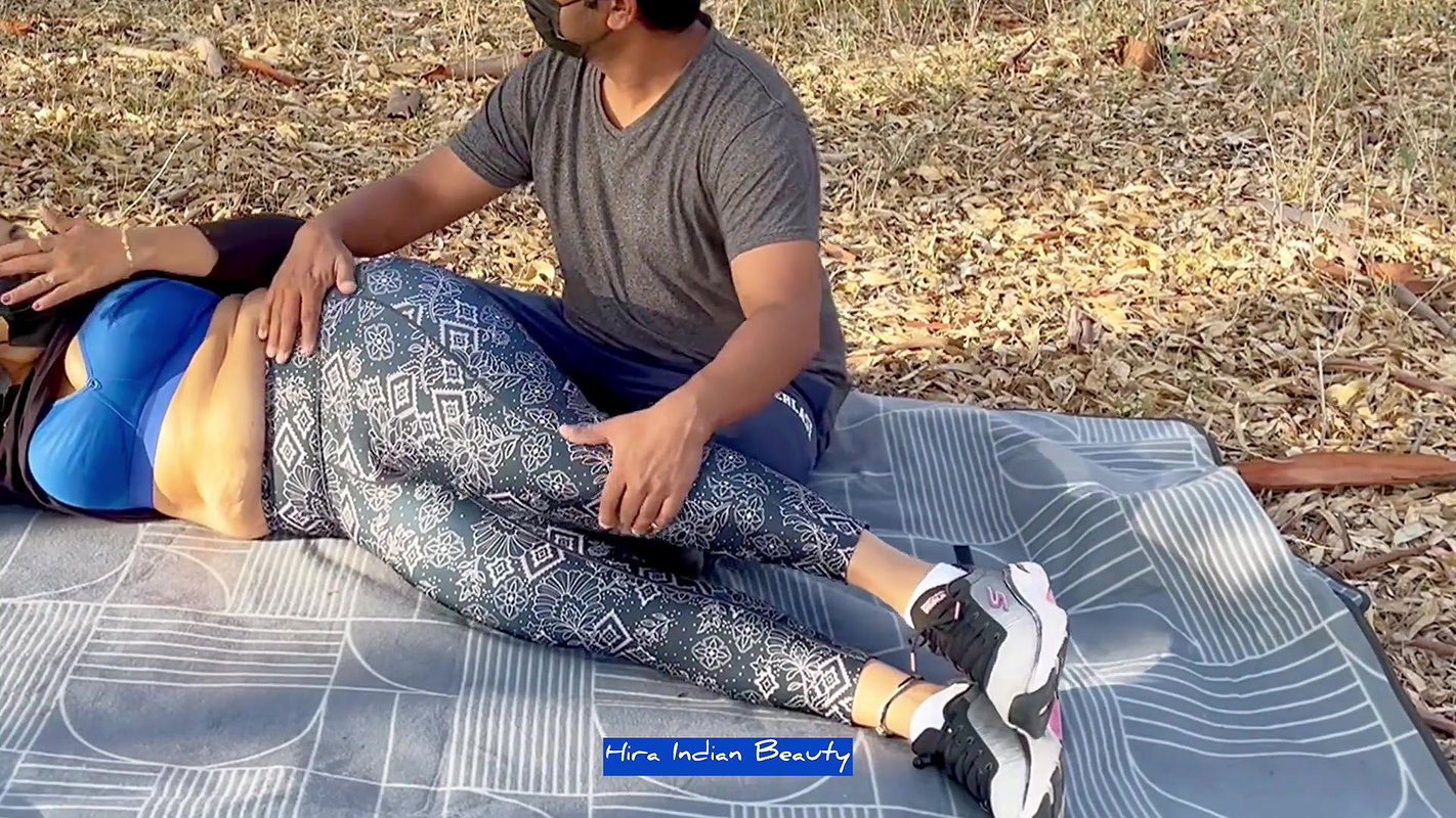 Steamy Outdoor Romance Shy Wife’s Sensual Massages & Big Ass ASMR in Picnic Park