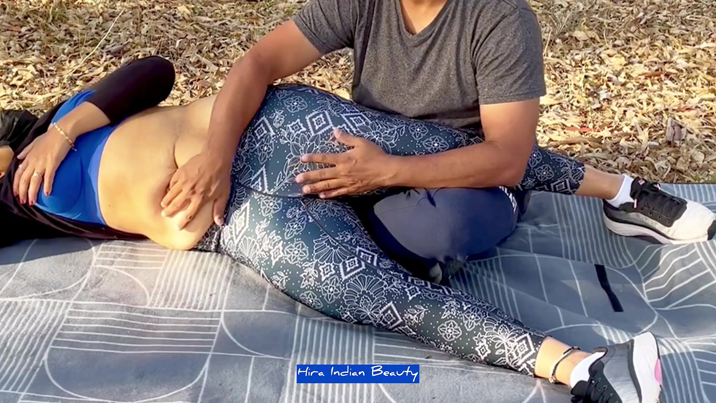 Steamy Outdoor Romance Shy Wife’s Sensual Massages & Big Ass ASMR in Picnic Park