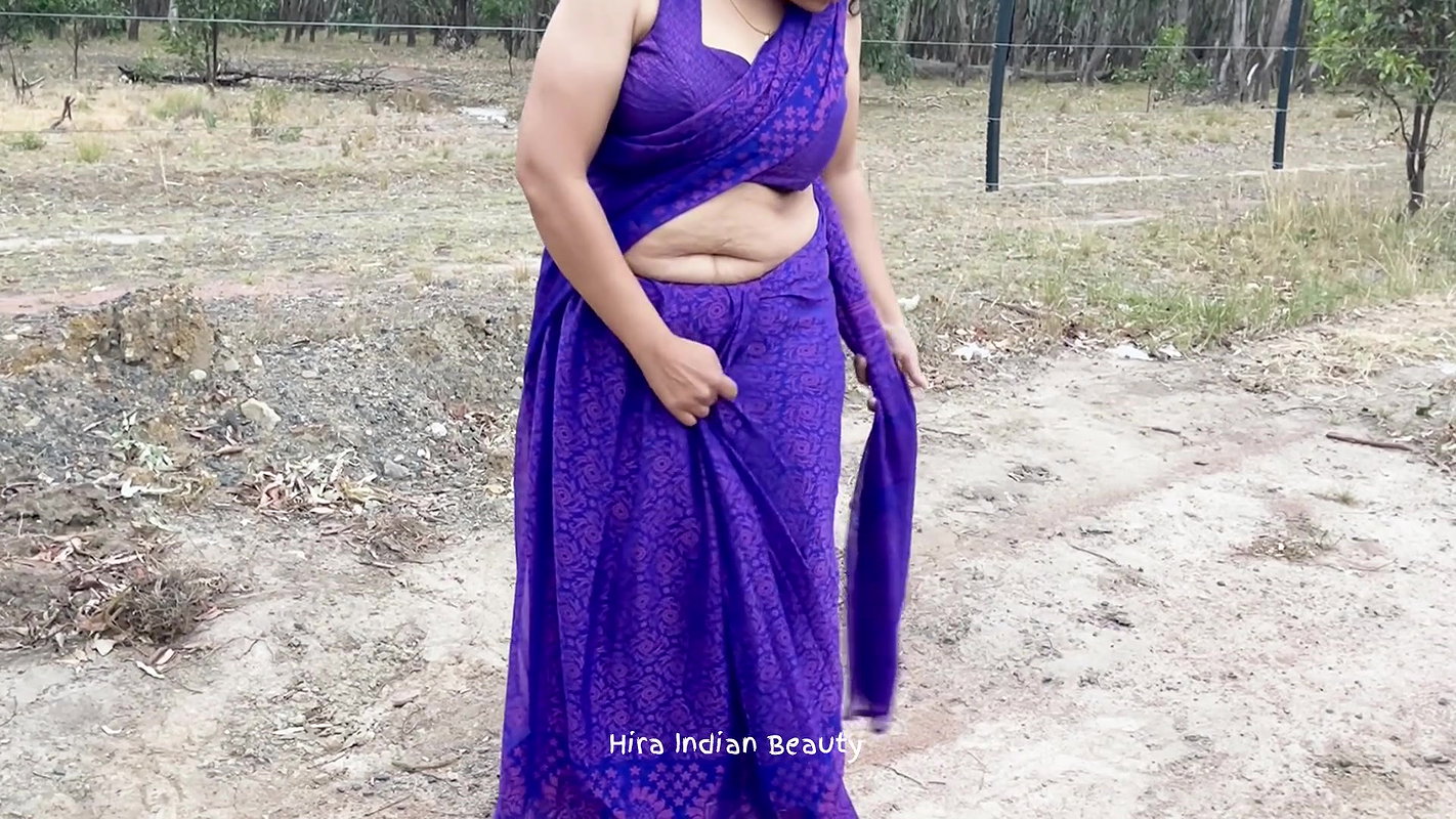 Sexy Indian Couple Romance in Outdoor – Saree Sex – Saree Stripped Off and Ass Spanked