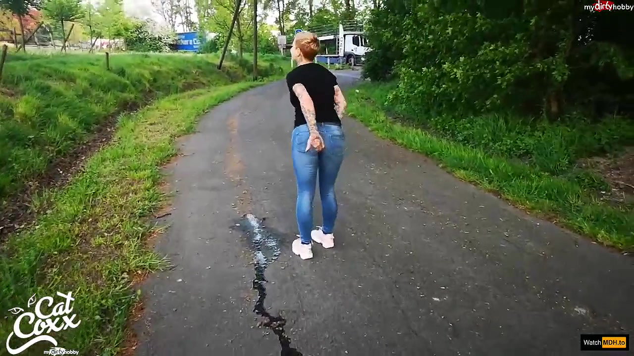 EIN ERSTER PUBLIC PISS DIESES JAHR