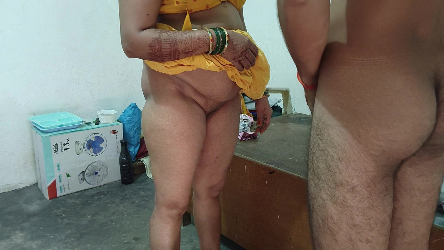 Aunty left a strong by putting a condom