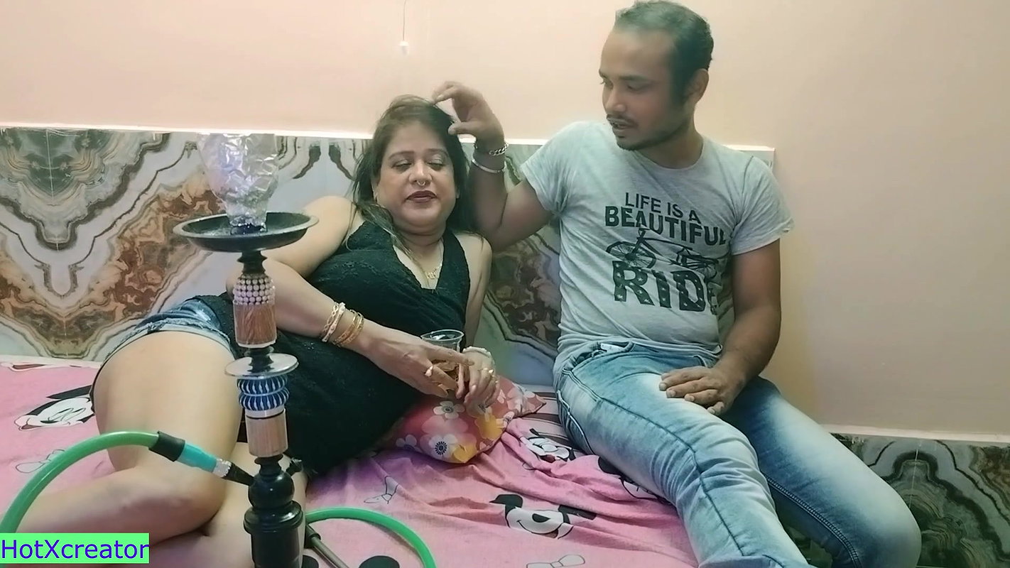 Beautiful Bhabhi Sudden Sex after Home Party! Real Sex
