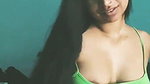Accidentally boobs show