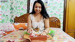Sumi -Evening snacks ke sath gift unboxing dost ne veja favourite gift